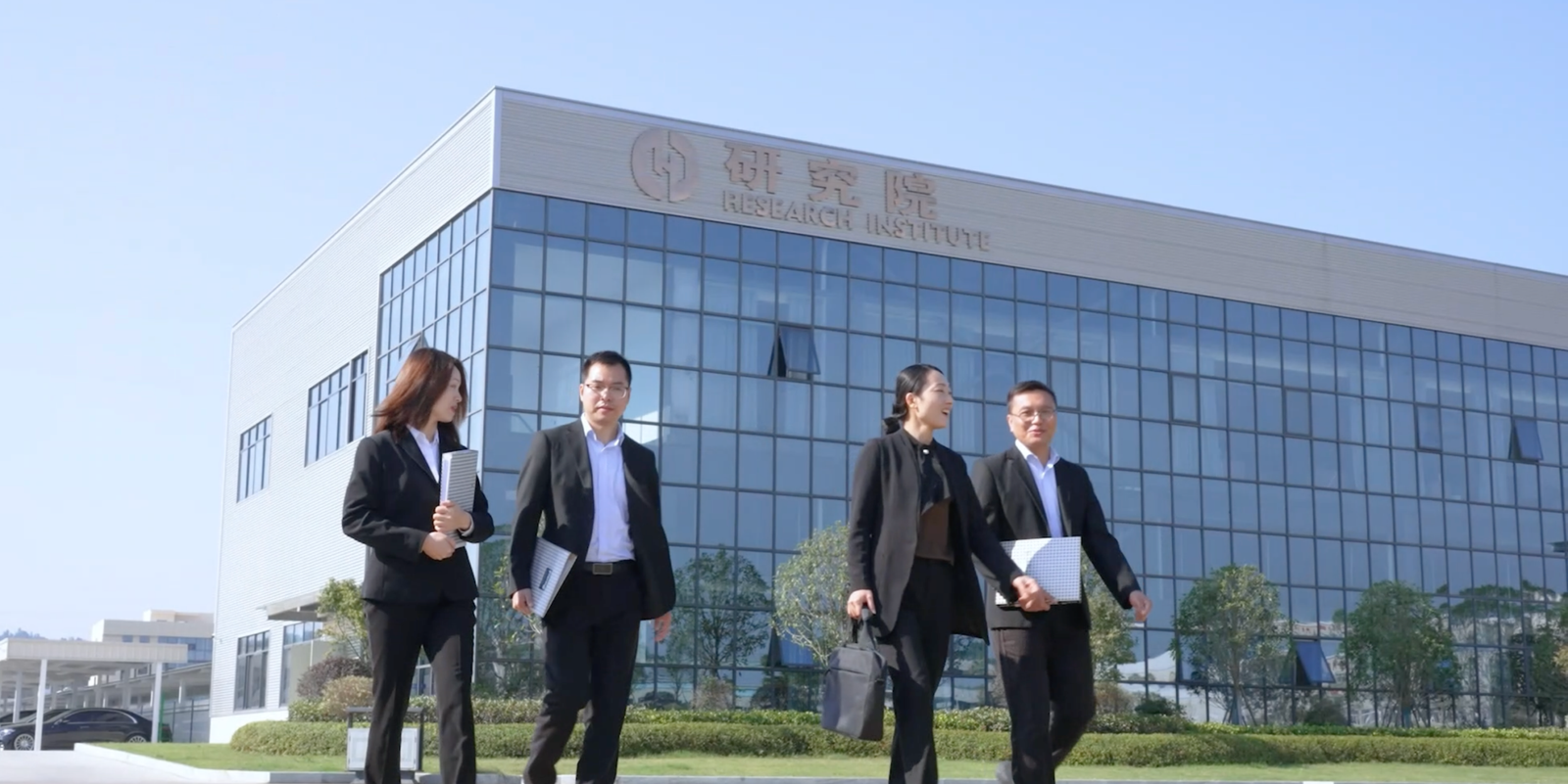 Parking AC Battery for Commercial Trucks